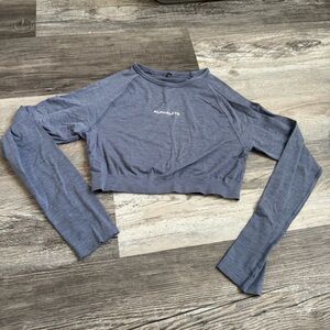 Alphalete amplify long sleeve crop top